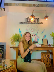 Nến Spa là địa điểm massage Phú Yên được nhiều du khách nước ngoài yêu thích
